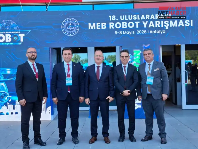 Müdür Yılmaz Uluslararası Teknoloji Arenasında Gençlerleydi