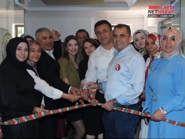 Alanya’da Binlerce Emeğin Hasadı Sanatseverlerle Buluştu