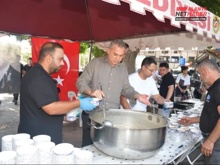 Ak Parti Teşkilatı Aşurede Buluştu
