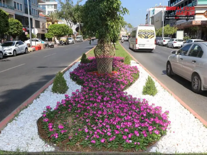Alanya Sokakları Tepeden Tırnağa Temizleniyor