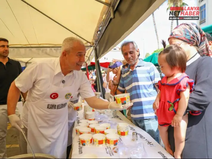Alanya'da Aşure Bereketi Yüzleri Güldürdü