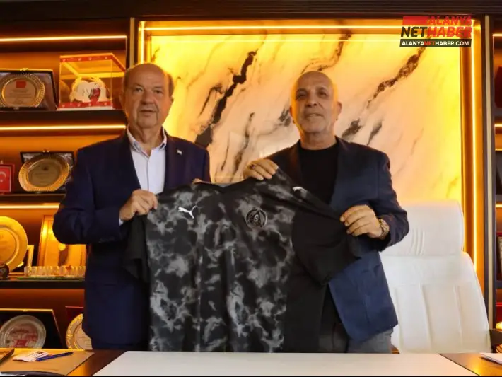 KKTC'den Başkan Çavuşoğlu'na Taziye Ziyareti