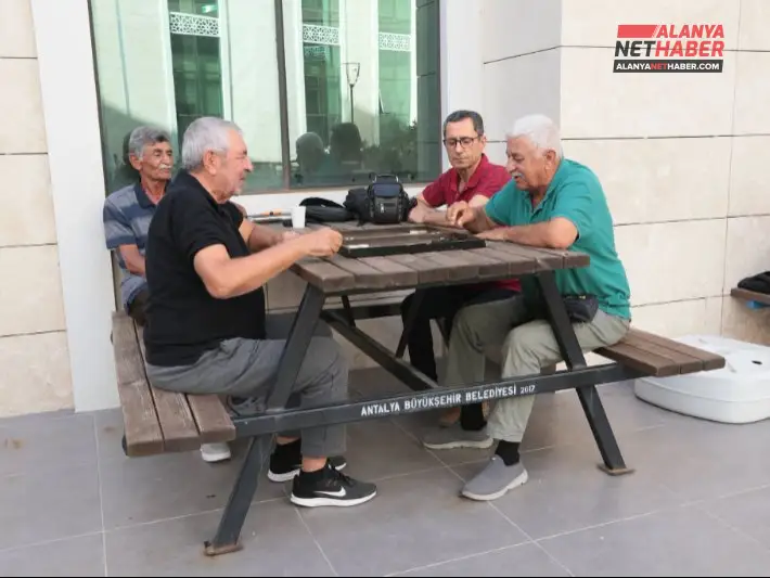 Sıcaklar Kapıda Yaşlıların Kulağı Nalbant'taydı