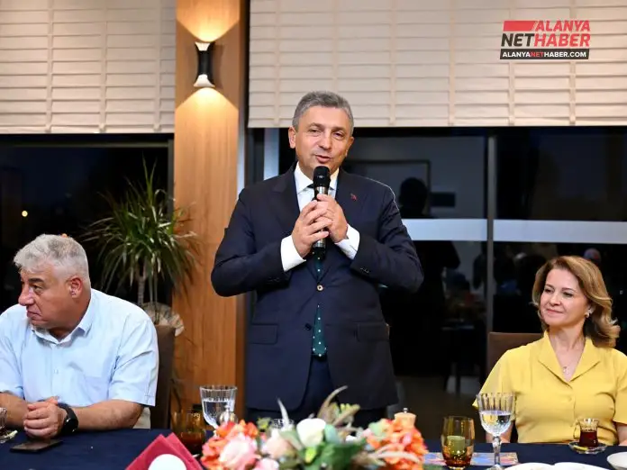 Antalya Bürokrasisinde Duygusal Veda Yemeği