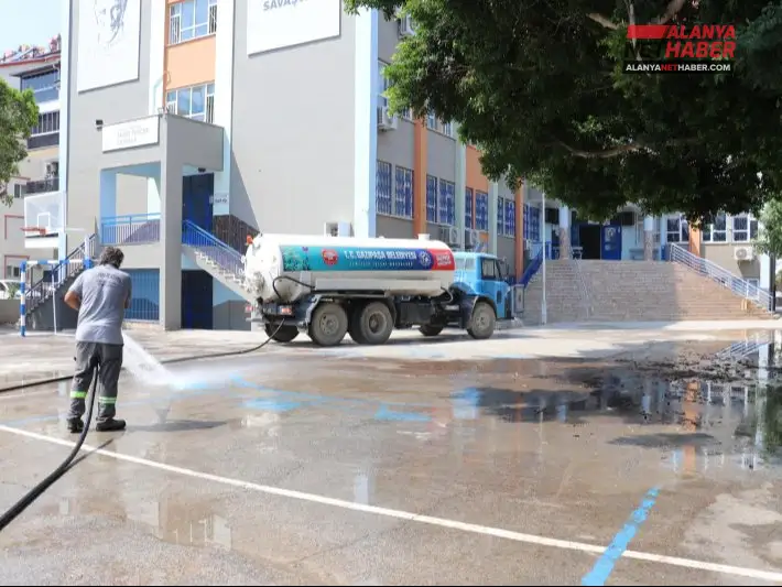 Okullar Açılmadan Önce Ekipler Sahaya İndi