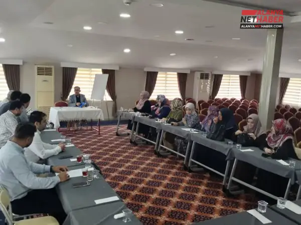 Alanya Gençliğinin Geleceği İçin Müftü Seven Sahaya İndi