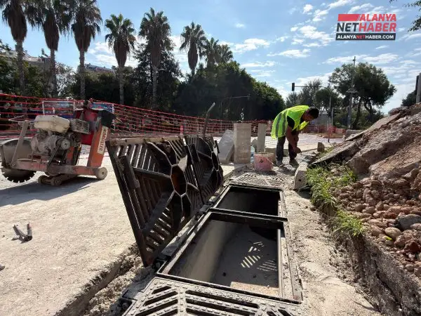 Yağışlar Öncesi Antalya Sokaklarına Güçlü Altyapı Dokunuşu