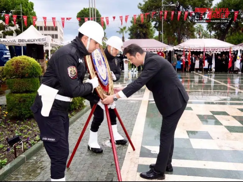 Alanya'da Cumhuriyet'in 103. Yılı Törenle Başladı