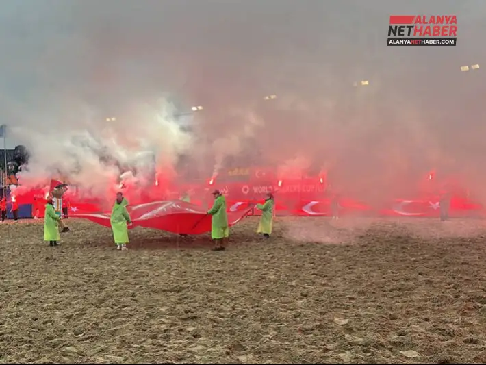Alkü Öğrencileri Plaj Futbolu Şampiyonasında Cumhuriyet'i Kutladı