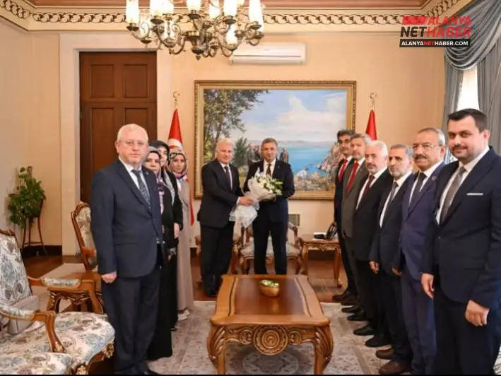 Din Adamlarından Şahin Ziyareti