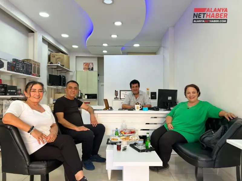 Eski Başkan Sünbül Ve Arslan'dan Medyaya Destek