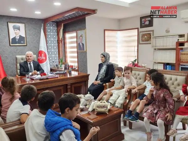 Minik Yüreklerin Sesi Antalya’da Yankılandı