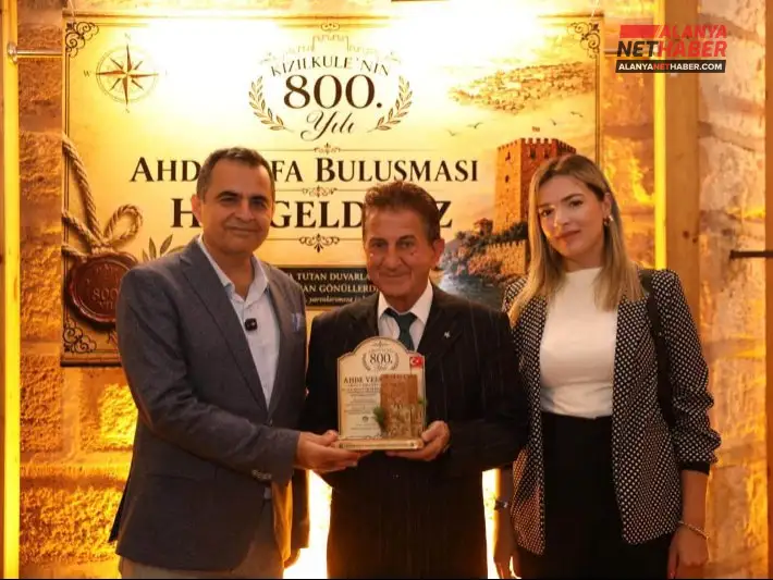 Tarihi Kızılkule İçin Çevre Seferberliği Eden Otellere Büyük Onur