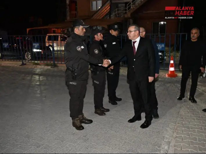 Üst Düzey Emniyet Heyeti Muratpaşa'da Sahaya İndi