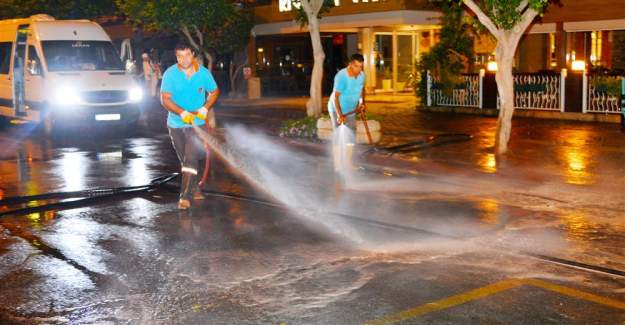 Alanya Belediyesi'nden  Adım Adım Temizlik