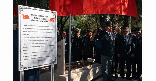 Topçu Yüzbaşı Mustafa Ertuğrul Kabri Başında Anıldı