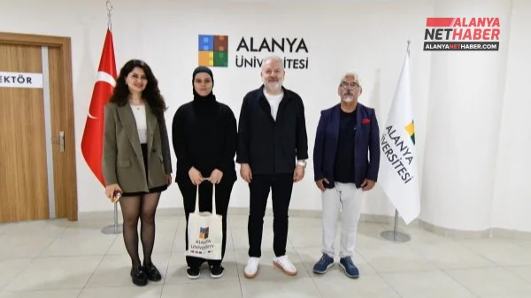 Alanya Öğrencisi Çifte Altın Madalyayla Zirvede