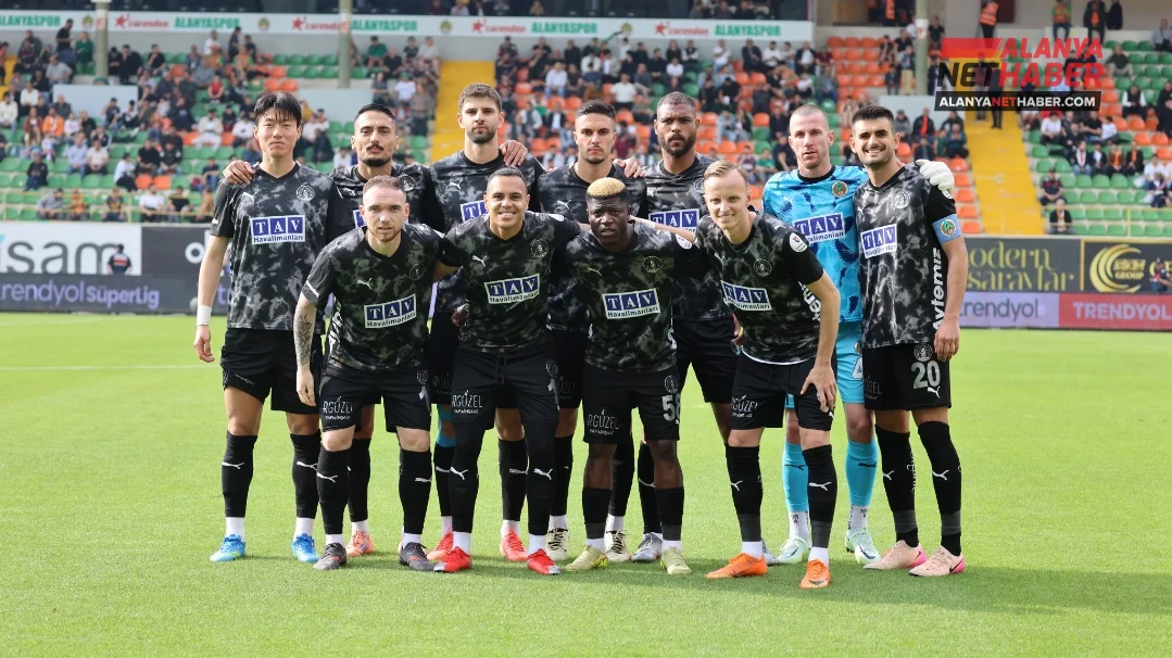 Alanyaspor'un Uzatmalardaki Direnişi Puan İçin Yetmedi