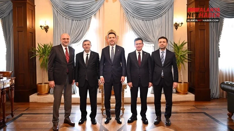 Bakan Alparslan Bayraktar'dan Antalya'ya Enerji Çıkarması
