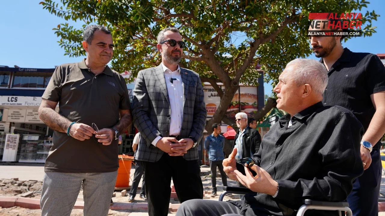 Başkan Özçelik Atatürk Caddesi Esnafını Sevindirdi