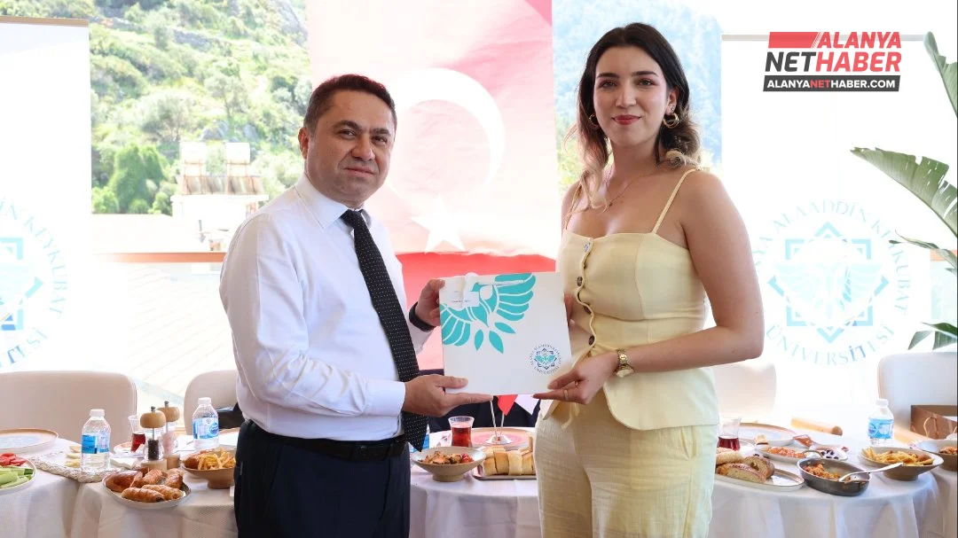 Rektör Türkdoğan Gençlerin Hayallerine Ortak Oldu