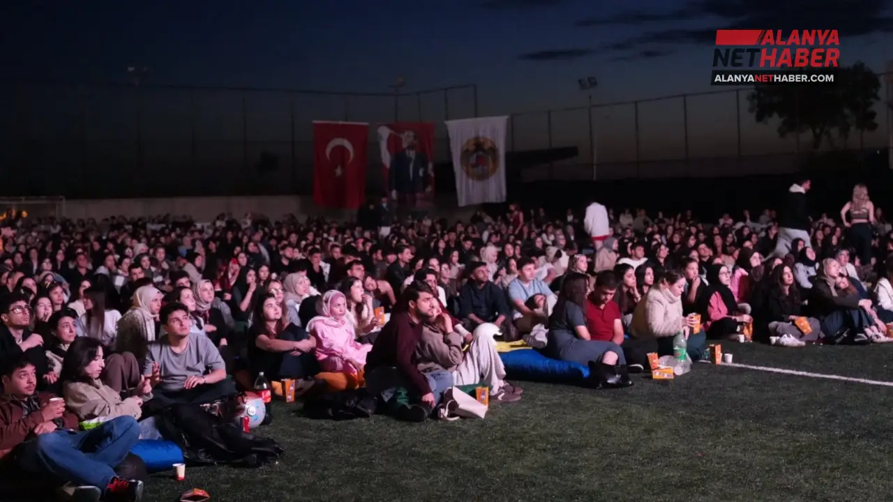 Alanya Gençliğinin Nabzı Festival Alanında Atıyor
