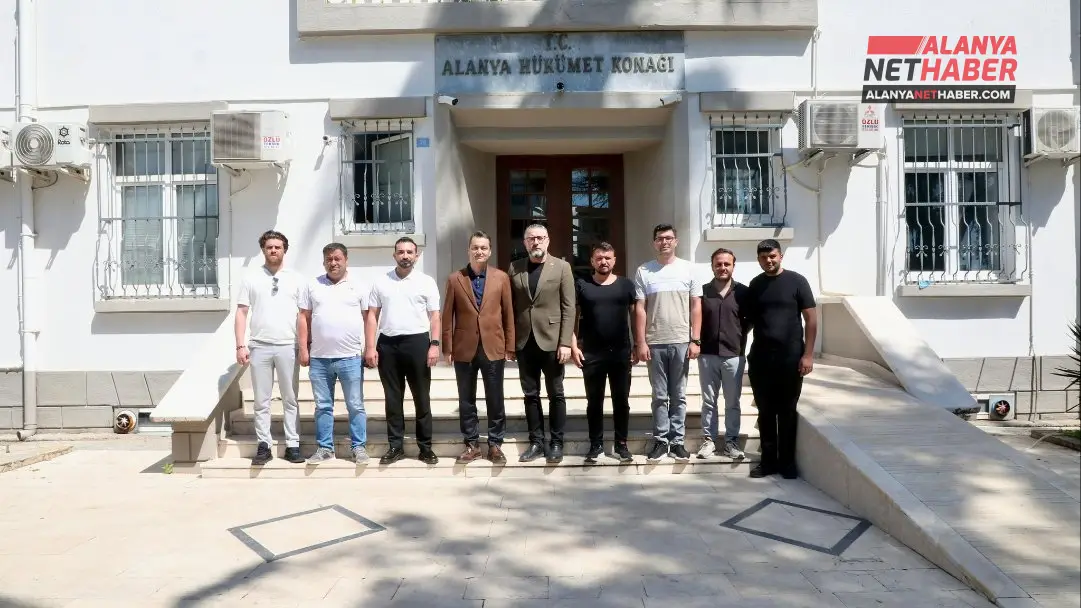 Sivas Şehit Ailelerinden Kaymakam Öztürk’e Teşekkür Ziyareti