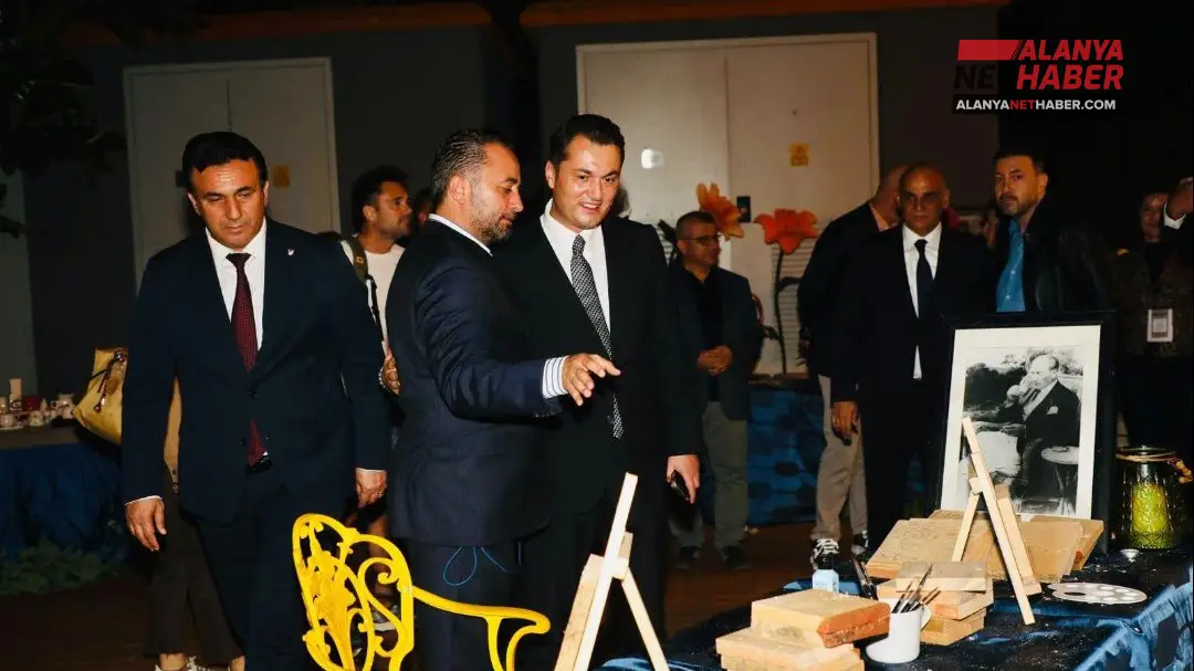 Dijital Göçebeler Kleopatra Sahilinde Geleceği Şekillendiriyor