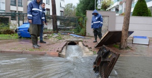 Büyükşehir Fırtına ve Yağmurda Seferber Oldu